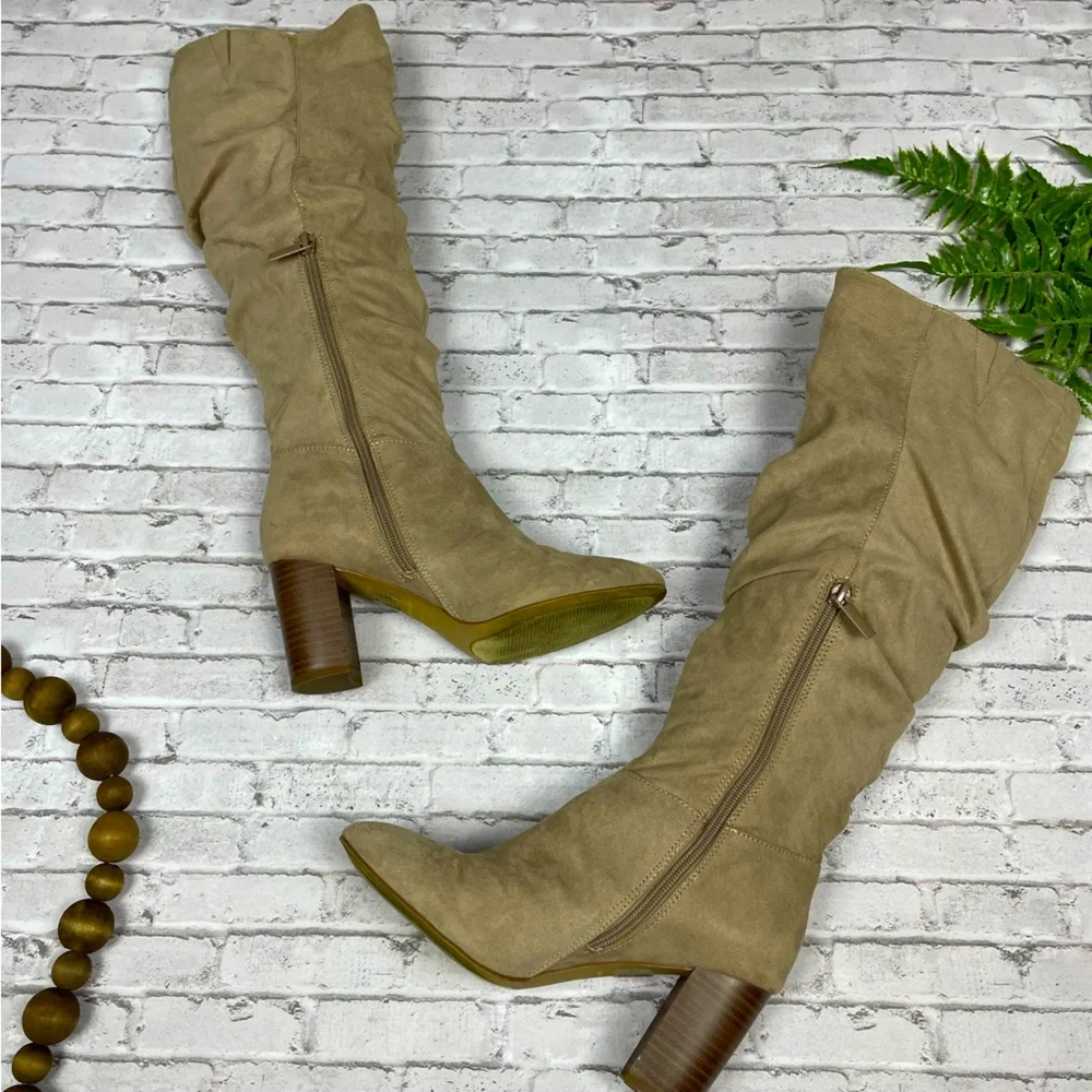 Kaari Blue Womens Suede Slouchy Heeled Boots Gray Sz 6.5 Neutral Normcore Winter - Picture 3 of 10
